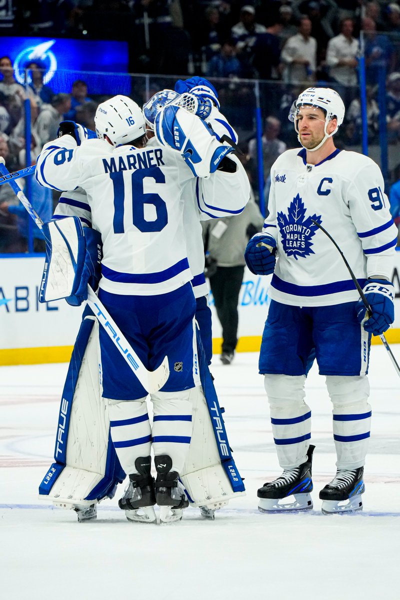 Drop some 🤗 below to give Sammy the #HockeyHugs he deserves 🥹