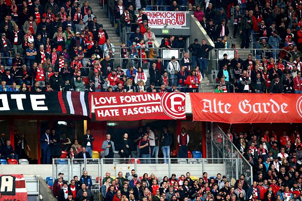 [2019] 🇩🇪 "Ame o Fortuna, odeie o fascismo" - Torcida do Fortuna Dusseldorf
