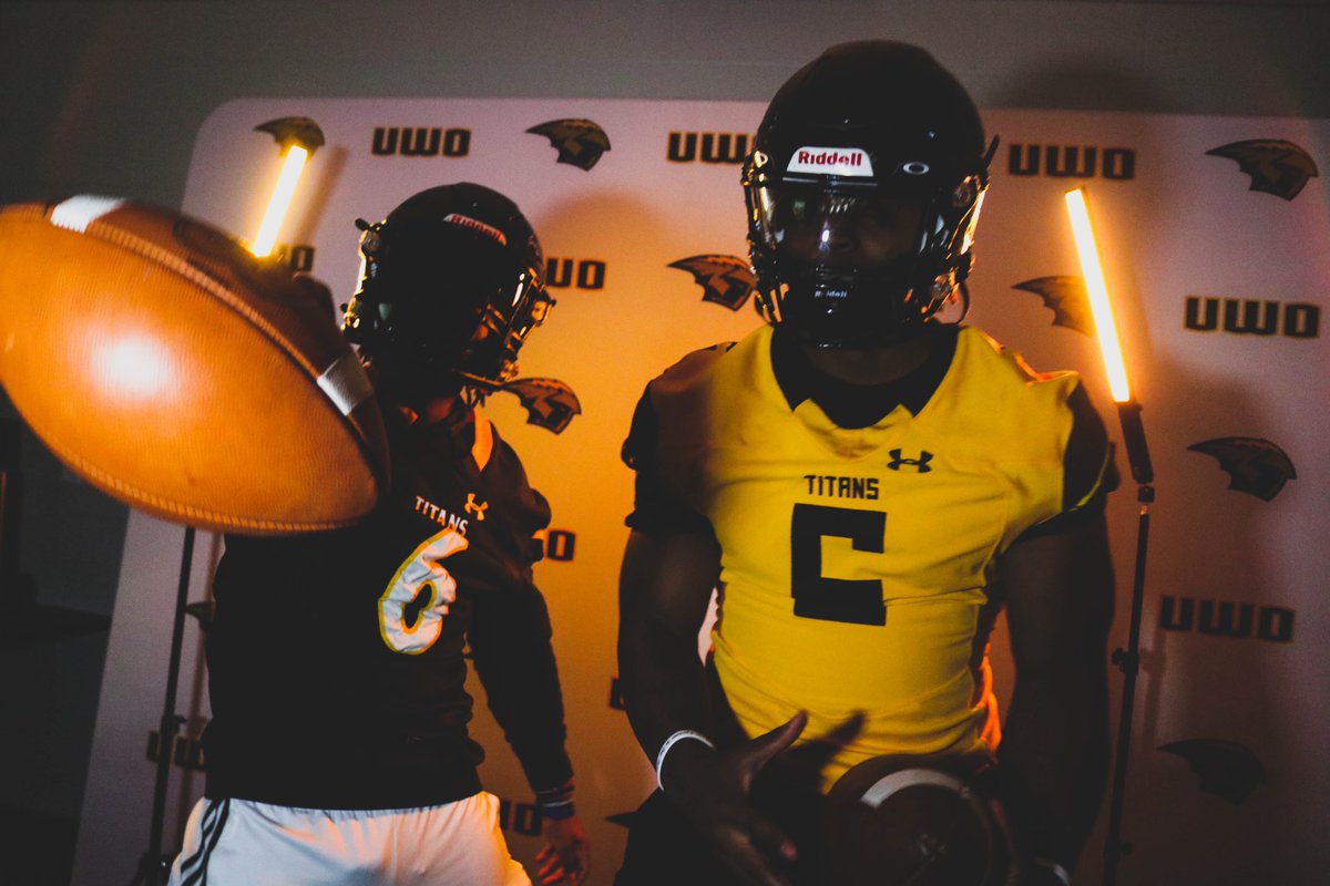 Had a great junior day with <a href="/UWOFootball/">UW-Oshkosh Football</a> <a href="/rory_humphrey/">Rory Humphrey</a> !!⚫️🟡