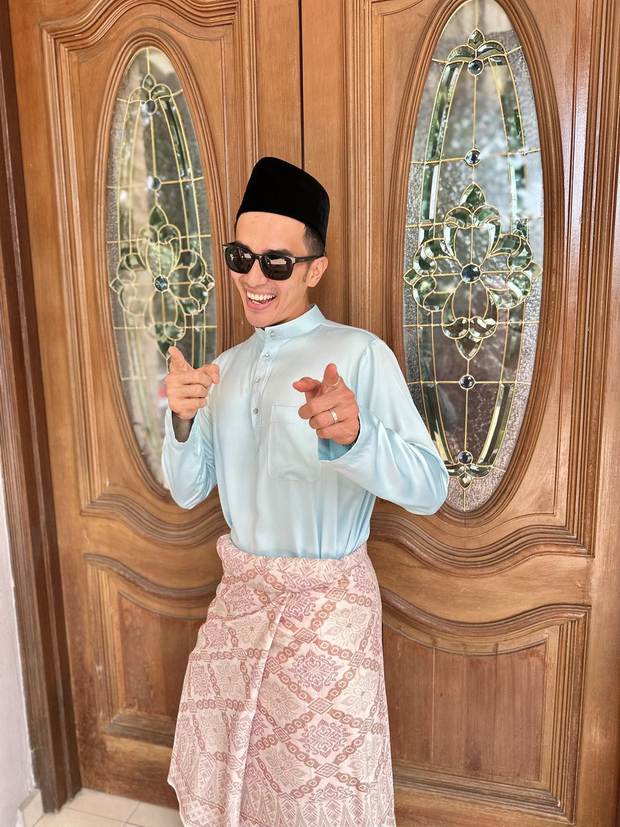 aimran_jamil's tweet photo. Selamat hari raya Aidilfitri maaf zahir dan batin ✨ https://t.co/WIE9eTloFa