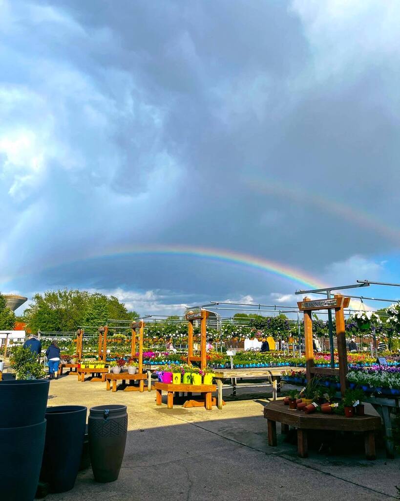 A beautiful ending to Earth Day at Martin’s Home &amp; Garden 
—
🌎 🗺️✨🌱🌸
—
#rainbow #rain #plants #local #sunsets #clouds instagr.am/p/CrXOnb6uHtB/