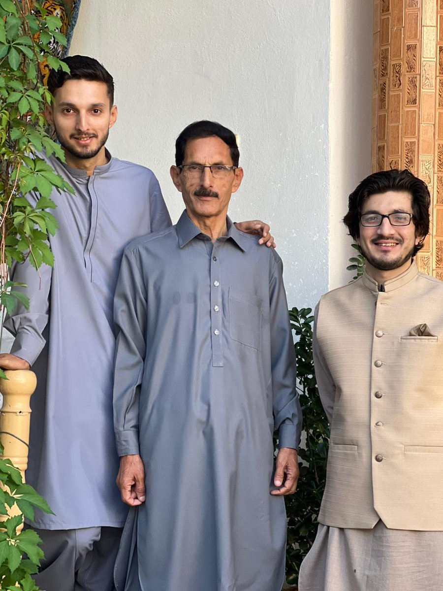 Javediqbalppp's tweet photo. تمام سیاسی جماعتوں کے کارکنان کو عید مبارک۔ https://t.co/HFsApVscMi