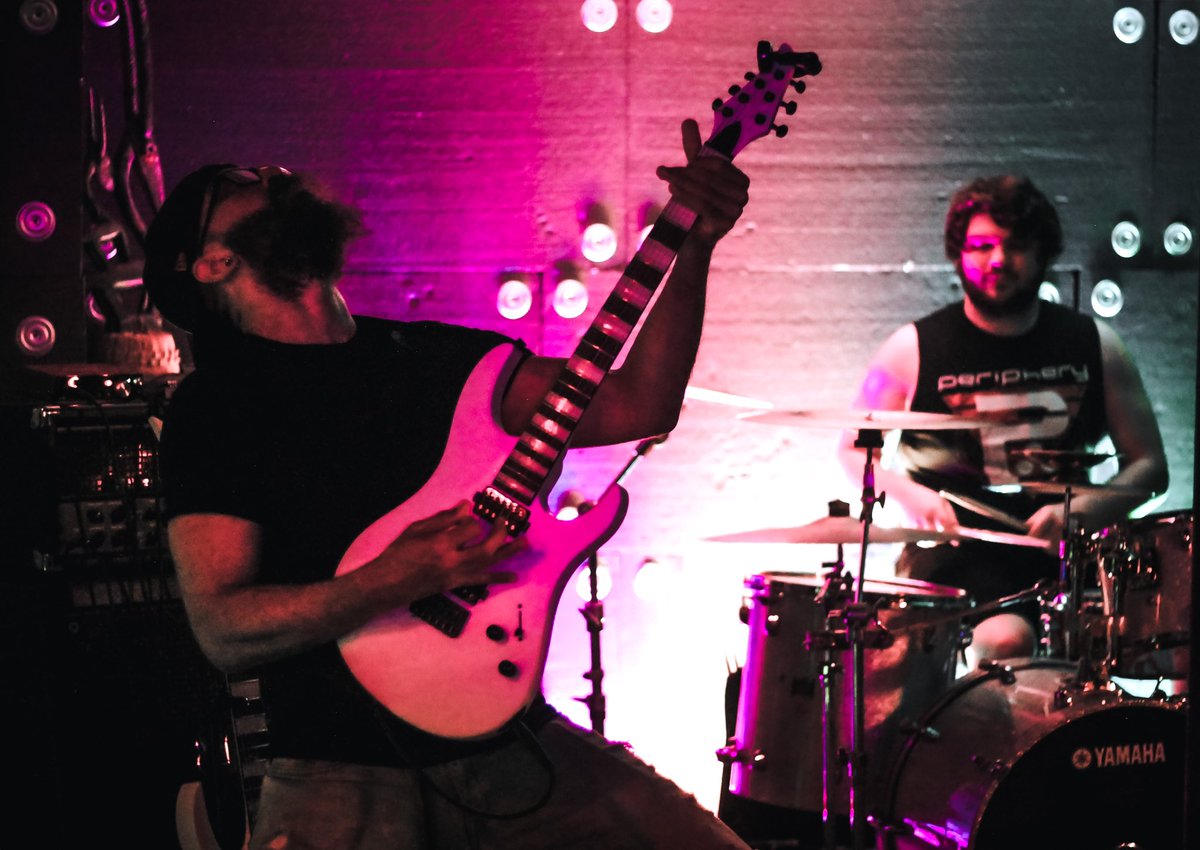 AstonishingEnd's tweet photo. 🤘El Bunker del Diablo 4.21.23 photo dump🔥 #metalcore #metalcoreband #anastonishingend #aae #nyc #nycmetalcore #puertorico #puertorico🇵🇷 #pr🇵🇷 #puertoricometalcore #prmetalcore #puertoricogram #pr #liveshow #nycmusic #nycmusic #newyorkcity #live #music #metal #livemusic https://t.co/EaSvfwfGYT