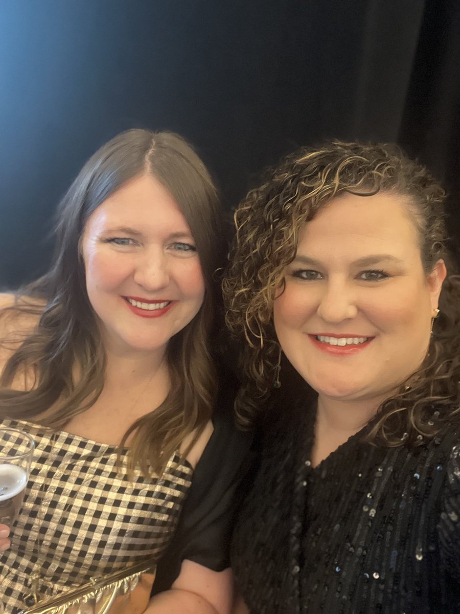 jillr2's tweet photo. #JDRFBetterTogether23 gala with my best people! https://t.co/UmId5GjUE9