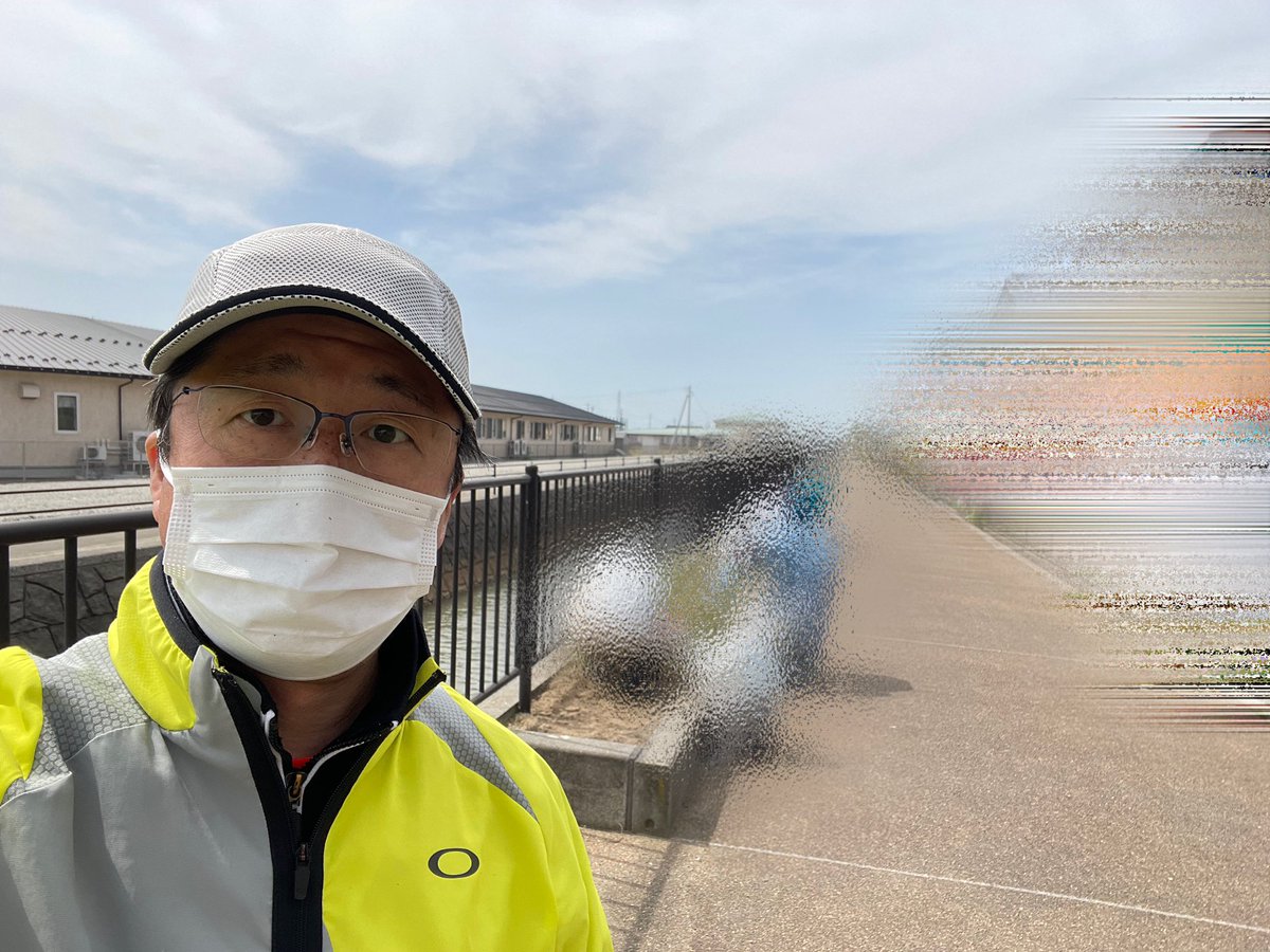 kenzo_sendai's tweet photo. 今朝は、福島町の町内会活動。西川遊歩道沿い花壇の草むしりを、有志の皆さんと。 https://t.co/oq9tdSIWiF