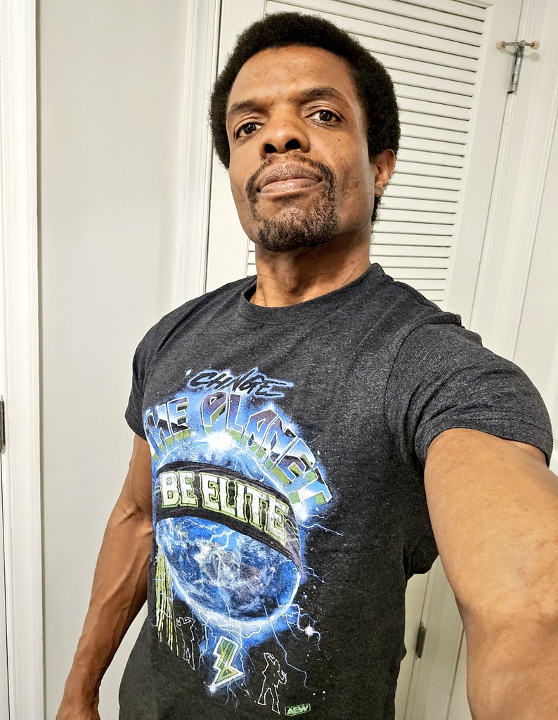 susd4life's tweet image. it was between this and a daniel bryan shirt for today.

#earthday
@PWTees
#prowrestlingtees #pwtees 
#theyoungbucks
#youngbucks
#changetheplanet #beelite