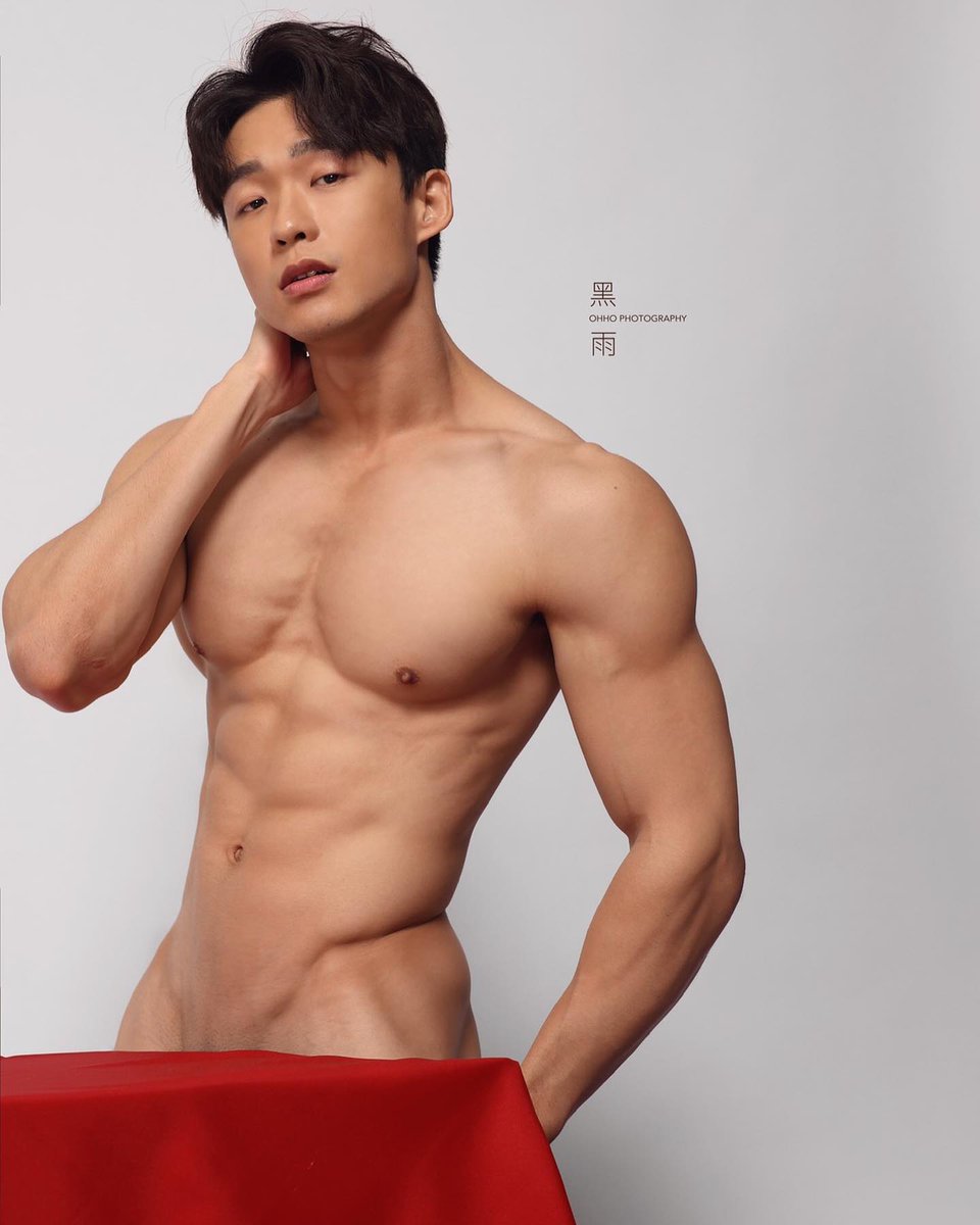 twoocity's tweet photo. 📸 @/yilianboy

#twoocity #gay #yilianboy https://t.co/CMGlXMwlX0