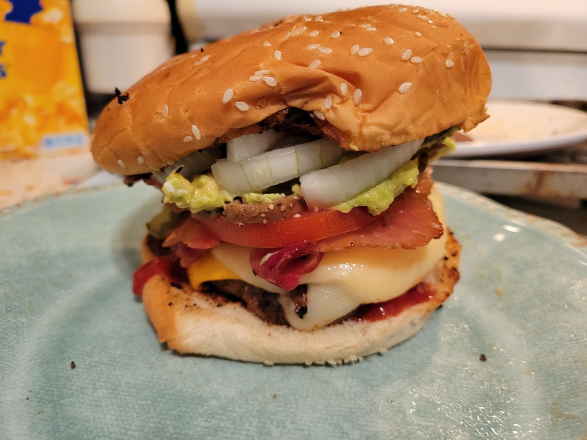 alotspeich60's tweet photo. Haven't made burgers in quite a while. Very glad I did! Can anyone identify all of the toppings? #hamburger #food #homecooking #cheesestuffed #delicious https://t.co/PnH9p2e3rw