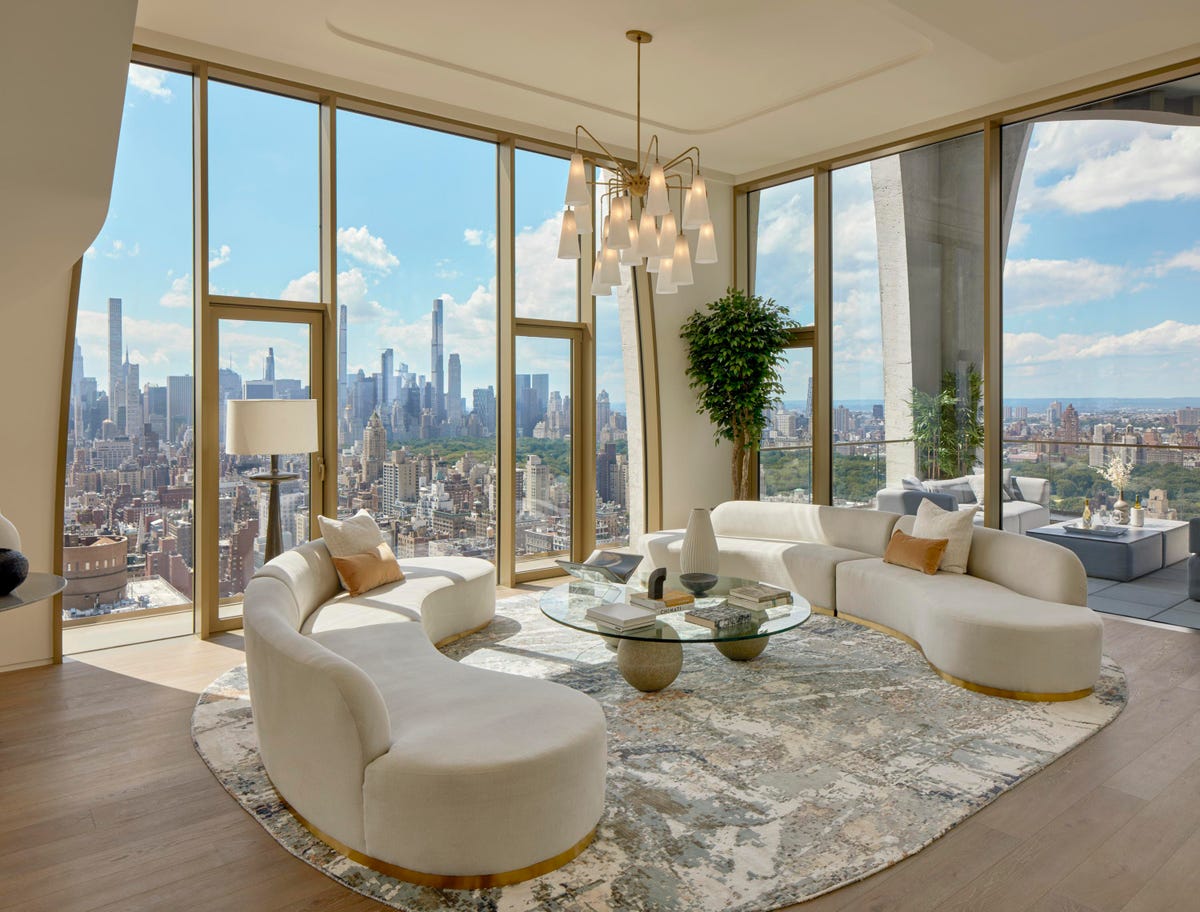 Forbes's tweet photo. Kendall Roy’s New York City Penthouse Seen On ‘Succession’ Is Listed For $29 Million https://t.co/64FB7GvQ2M https://t.co/SgIccDd7K6