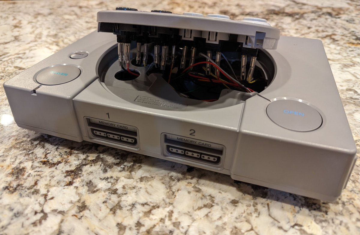 cdb's tweet image. PS1 Hitbox. Thanks Chef