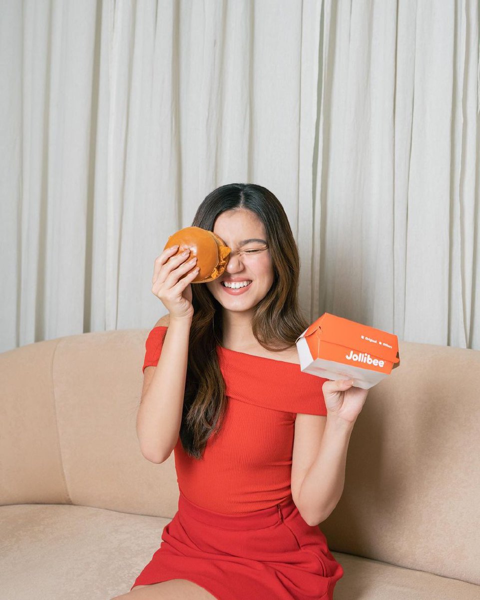 DonBelleOFC's tweet photo. 230423 | @bellemariano02’s IG Update!
🔗: https://t.co/VQhxVxsEVx

“This is so exciting!!!❤️ thank you @jollibee for making us part of the family! But you know what’s also exciting? The Jollibee Chicken Sandwich Supreme!!! Enjoy the Jollibee Chicken Sandwich with us, order now from Jollibee stores near you! ❤️”

BidaAngSaya SaDONBELLE

#BelleMariano | #DonnyPangilinan
#DonBelle | #DONBELLExJollibee