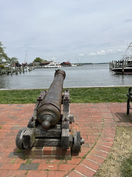 St Michaels, Maryland the town that fooled the British in the War of 1812 https://t.co/XdKFQ6Hcwd<a href="/tag/rip"class="tags"><span>#rip</span></a>