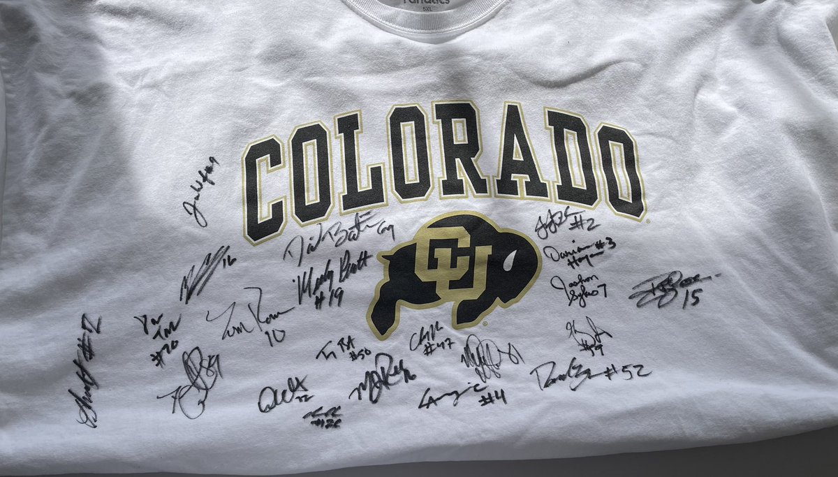 CLLujan86's tweet photo. Sister and I met a lot of great alumni and were able to get some autographs from them and some current players! Definitely a great day at the Colorado Spring Game! We’ll be back for the game opener!! #buffs #Colorado #SkoBuffs https://t.co/QhZPEQuB7z