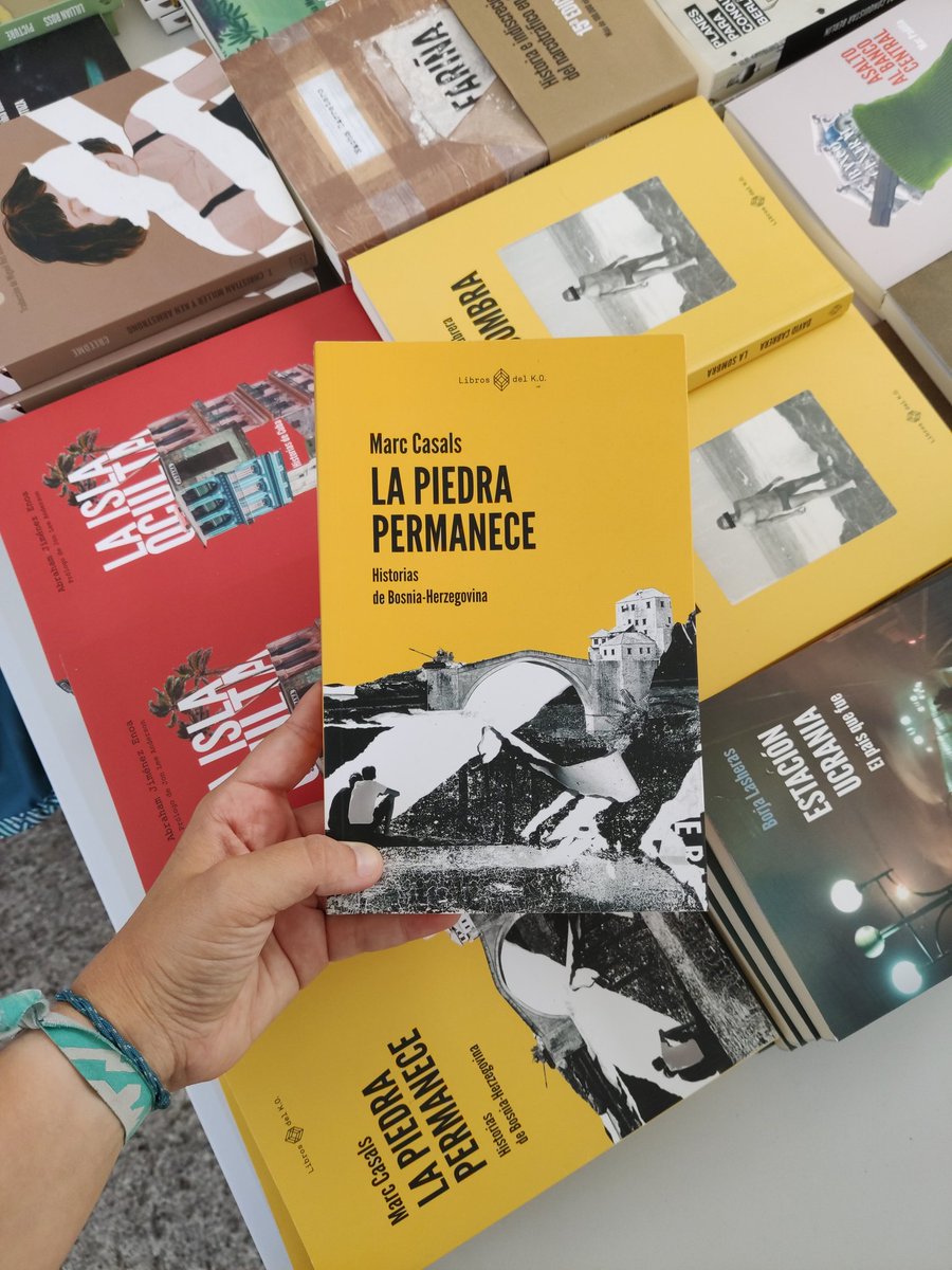librosdelko's tweet photo. Y, a la misma hora, @MarcCasalsIg firmará también "La piedra permanece" 

📍 Diagonal (entre Gandesa y Numancia) https://t.co/0iFjp9vwkX
