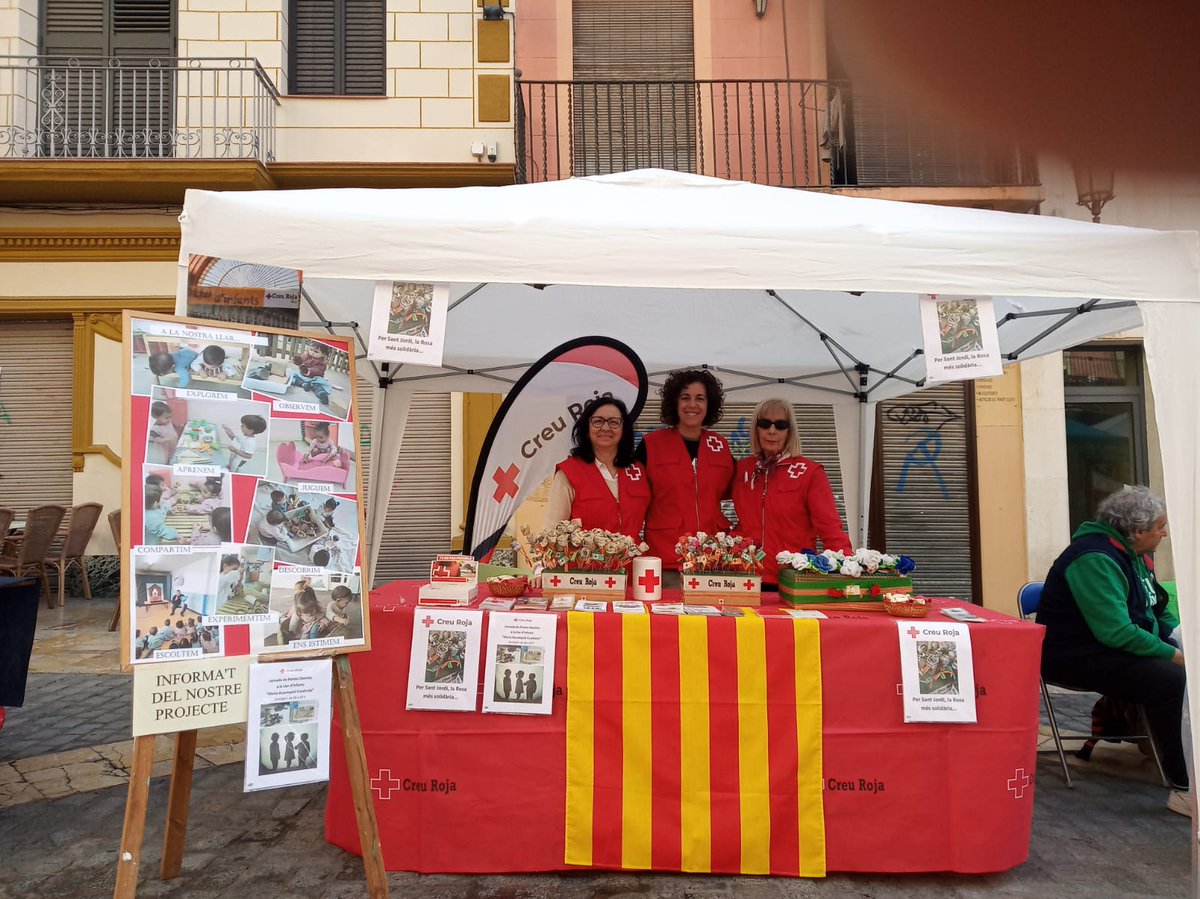 Per aquest #SantJordi2023 ens trobareu a la Plaça del Castell de #Reus . Bona diada!