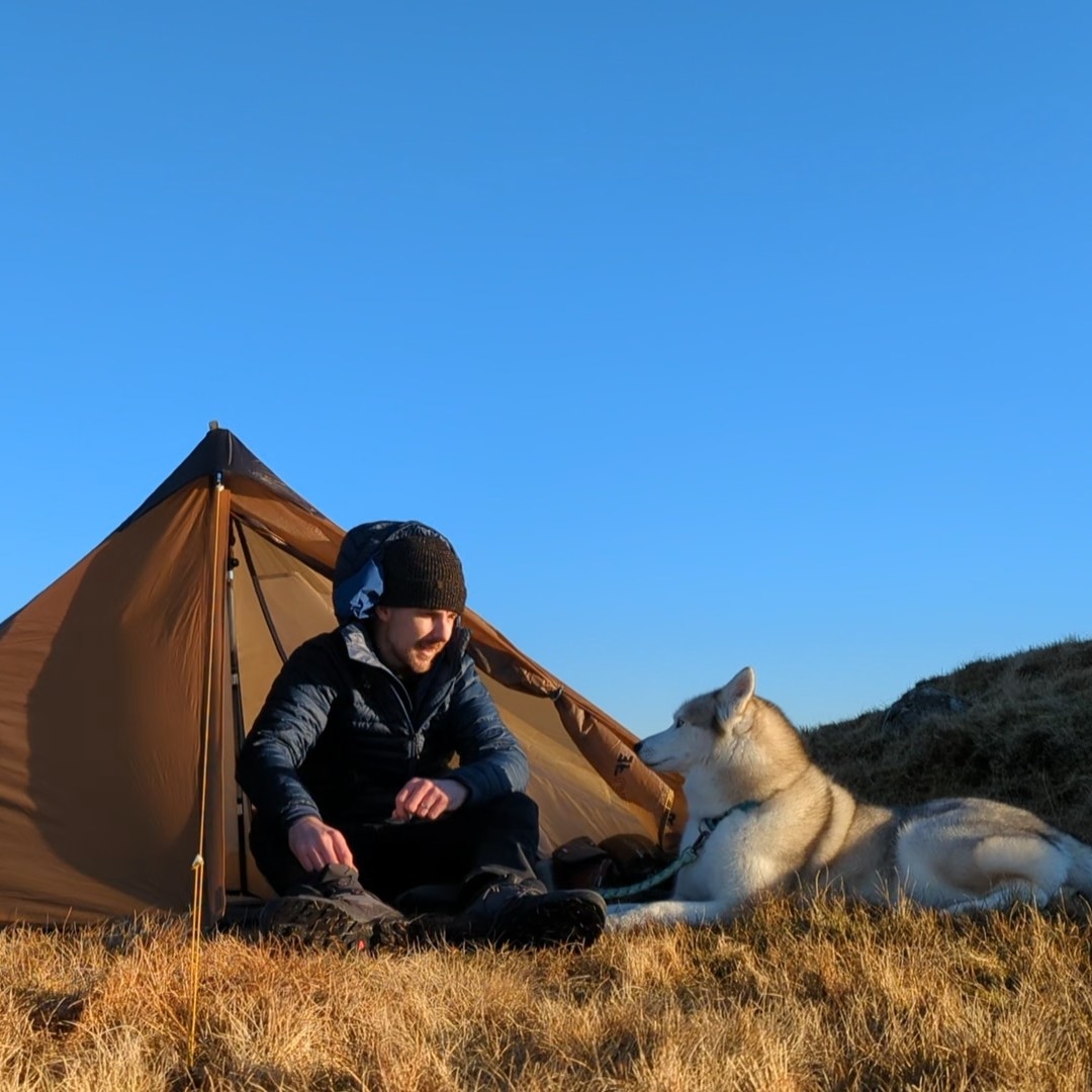 Perfect camping buddy
#wildcamping #backpacking
#husky #campingwithdogs #mountains