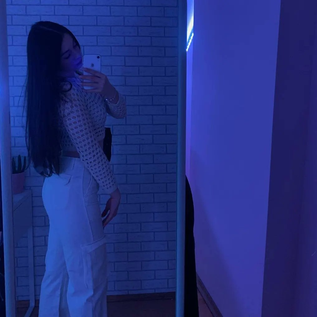 dorcinderella's tweet photo. tegnap esti fit, W or L? https://t.co/4q1Yne44Lg