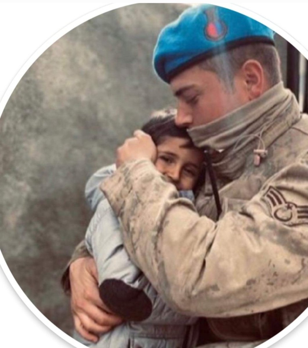 FratKay82018769's tweet photo. "Çocuklar, sizlere layık olabilmek için her daim mücadele edeceğiz.
23 Nisan'da, çocukların haklarına ve geleceklerine dikkat çekiyor, KUTLUYORUZ"..❤🙏👍oylartazminata https://t.co/izjxDy7cWS