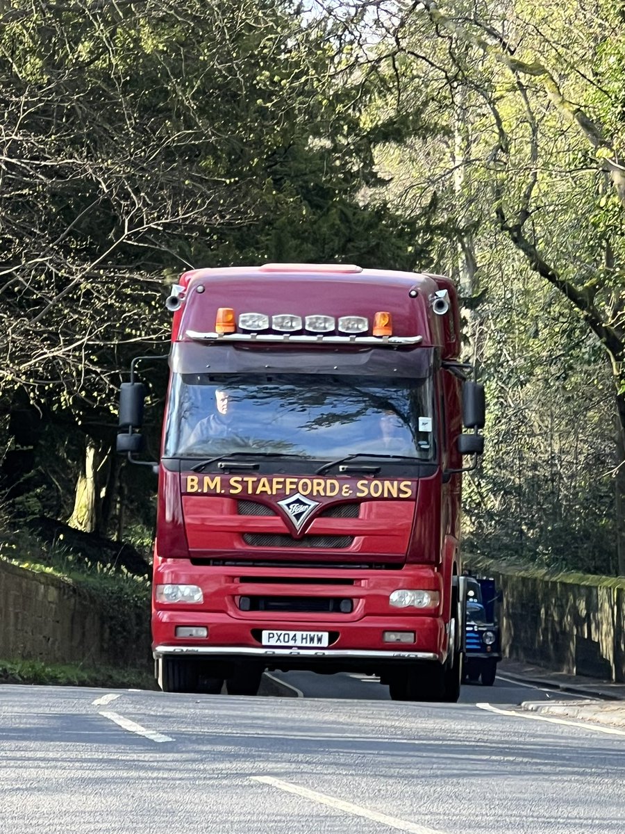 stewood10225's tweet photo. @TrucknDriver @LukeVernon @DMTruckPhotos @VolvoTrucksUK @ScaniaUK @dougierankine 
Northumberland Coast and Castle road run this morning https://t.co/AaAVmjfUaH