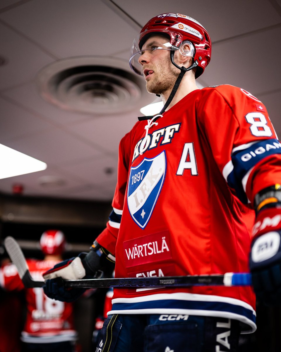 HIFKHockey's tweet photo. Roope Taponen ja Iiro Pakarinen Leijoniin! 🦁

Suomi kohtaa Ruotsin ensi viikolla kahdesti Uumajassa.

Hienoa, kundit. 

#HIFK #Liiga #Leijonat https://t.co/hcG3Jxovtu