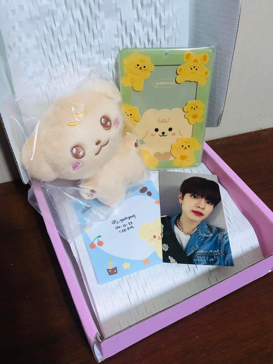 tenshinnie's tweet photo. เณเฟ#tenshikatta
Puppym pc holder and 10cm doll arrived safely!! Thank you ate @AggiB4hngg for securing them safely and for the smooth transaction!! finally, im a mongmong pc holder haver now. ๐ Leebit magpa kita ka na. ๐ซ
๐ #AggiCorner https://t.co/kWvUFuwVF2