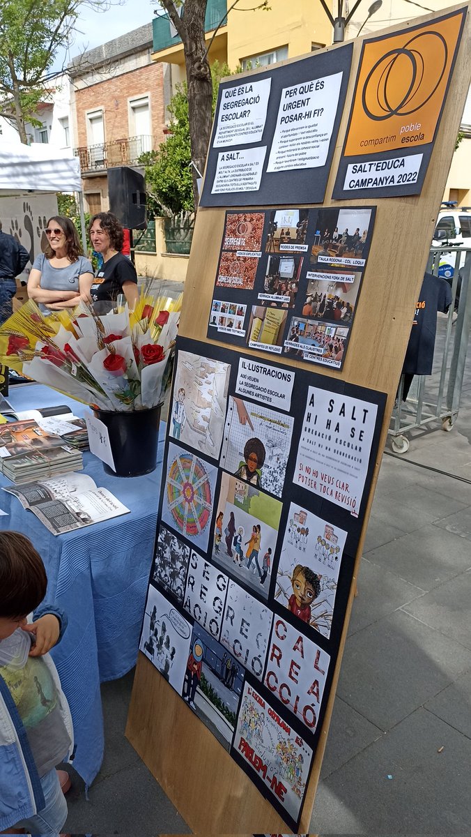 EducaSalt's tweet photo. Ja som al passeig, amb roses i llibres sobre racisme, narrativa i assaig!
#compartimSalt #SantJordi2023 https://t.co/Tc55HxpVsr