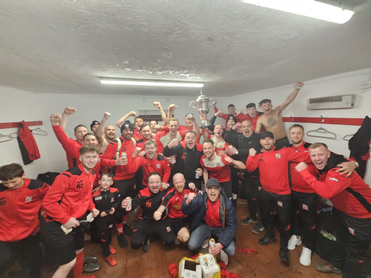 eas_southy's tweet photo. On Friday night we finally got our first taste of silverware as we beat @BCC__FC to the 1st division cup 🏆 couldn’t be more proud of the lads and we had the privilege of @durhamsafc1994 showing us how it’s done . Hopefully the first of many #upthesouthy #footballfamily https://t.co/FxJFPZY1yy
