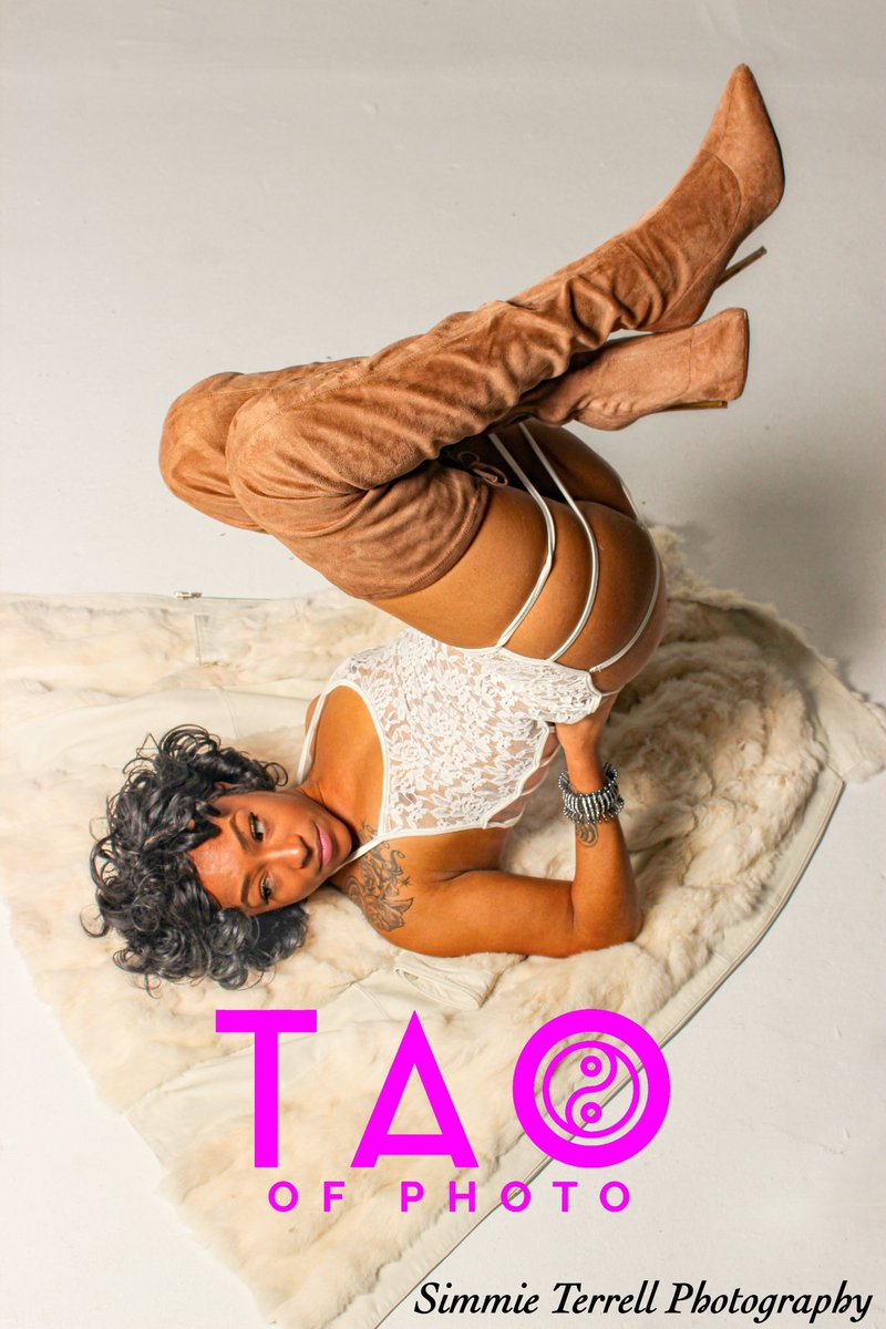 ItzSimmie's tweet photo. Starting a thing Let’s see where this goes. Tao of Photo The Art of Beauty mag. will be crowd funded and open to collaborations. If you want to donate your body/money/skill/anything to Art. Please reach out if interested or curious. Weekly post #crowdfund #photography #art #rt https://t.co/mKL106kDmN