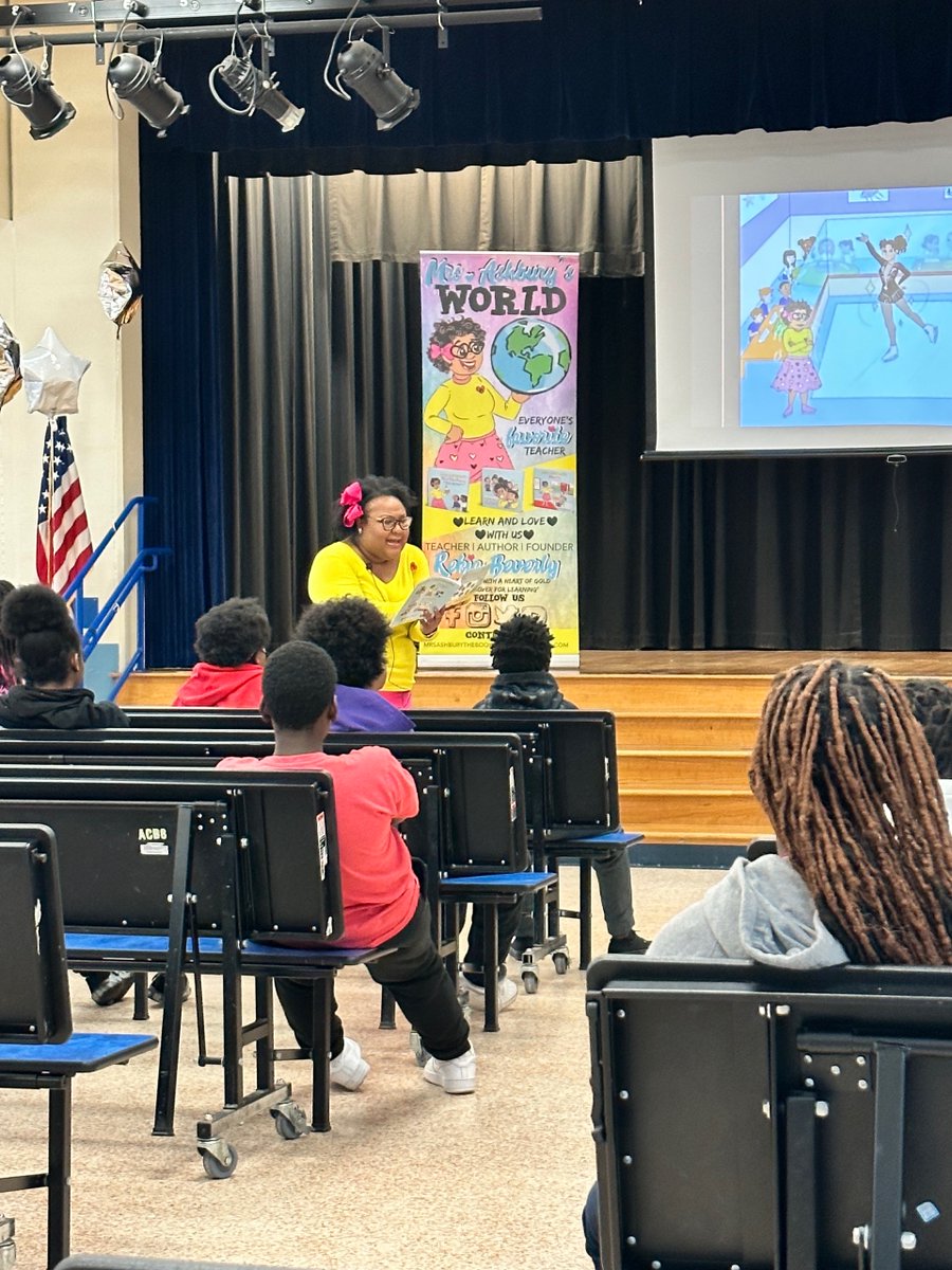 MrsAshburysWorl's tweet photo. We spy #MrsAshburysWorld! #AuthorVisits are such a great time to #inspire, #motivate and #encourage reading. Promise us that no matter how young or old you are, that you’ll #KeepLearningAndLoving! ❤️ https://t.co/y9gv8ThZB5