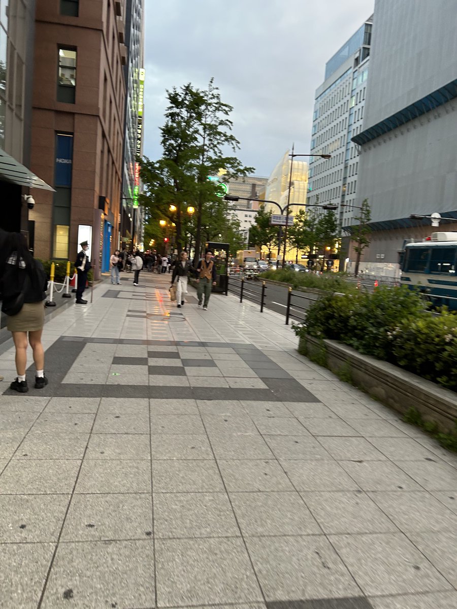 rew8899596's tweet photo. ここにいるよ！ https://t.co/r2vgZit4cX