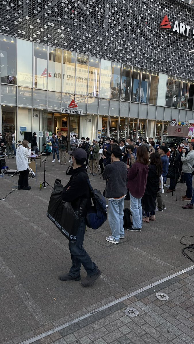 御徒町路上ライブありがとうございました✨❤️‍🔥しっかりとしたセットで1時間歌わせて頂きました☺️

楽しかったあああああ✌︎
次はいよいよワンマン🔥🔥