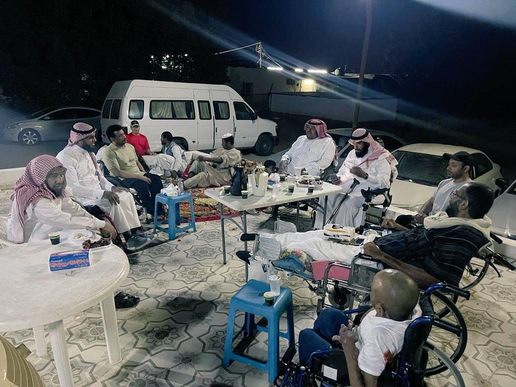 rajehh086's tweet photo. سعدت ليلة البارح بلقاء الأحبة من ذوي الإعاقة الحركية بمركز قادر لذوي الإعاقة الحركية في مزرعة الأستاذ حسين الناشري بمناسبة عيد الفطر المبارك
🌹 وزان الحضور جمالا حضور الأستاذ حسين بن شمعة السحاري @Oc5WnIDI4mSAZat https://t.co/1UuOzCXAe2