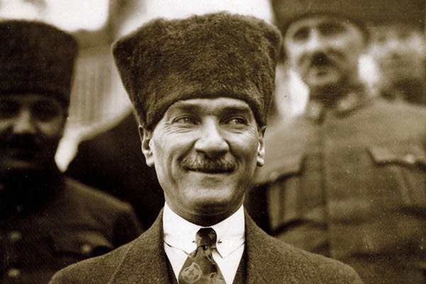 ommetrics's tweet photo. Bir milletin yeniden doğuş gününü tüm dünya çocuklarına bayram olarak hediye etme inceliğini gösteren Mustafa Kemal Atatürk'ü ve arkadaşlarını saygıyla anıyoruz. 23 Nisan Ulusal Egemenlik ve Çocuk Bayramı Kutlu Olsun! 🇹🇷 https://t.co/vku7gkp79Q