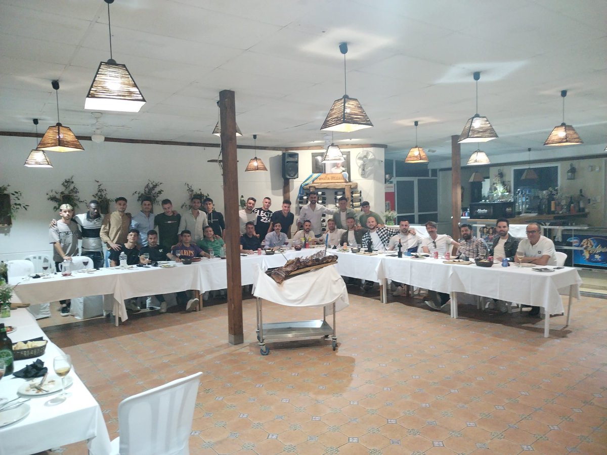 Otra temporada más a la mochila, “y ya van unas cuantas”. 

Un grupo humano espectacular, que se ha visto transladado todo en el campo. 

Gracias compañeros, cuerpo técnico, directiva y afición por hacer que todo sea posible. 

Lets go <a href="/CiudadDeMurcia/">CAP Ciudad de Murcia</a>