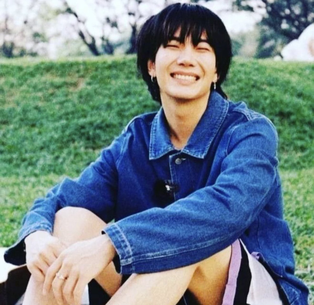 I miss you… but I’m so hurt by you.. my heart is aching both ways.