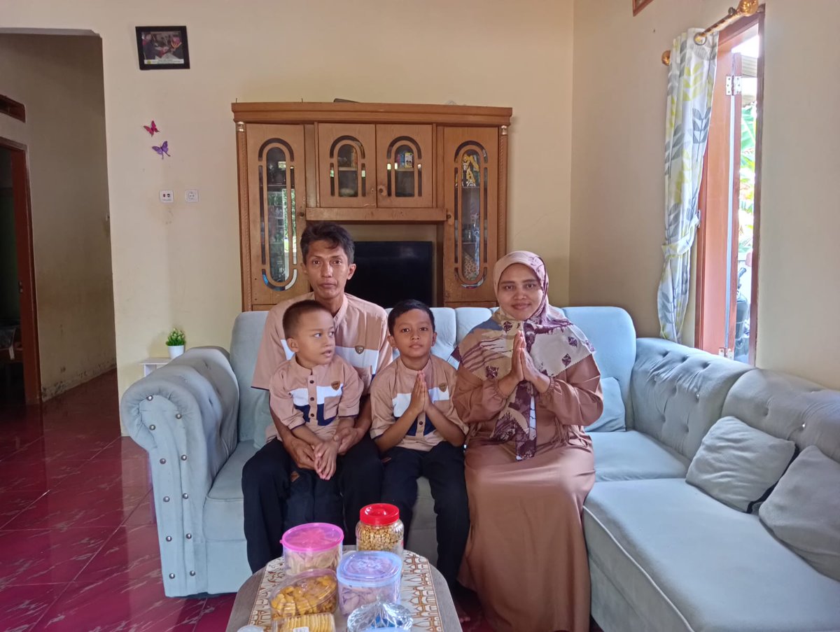 dshe86's tweet photo. Semoga kita bisa bertemu di ramadan dan lebaran tahun depan. Aamiin https://t.co/qM9H0tSAA0