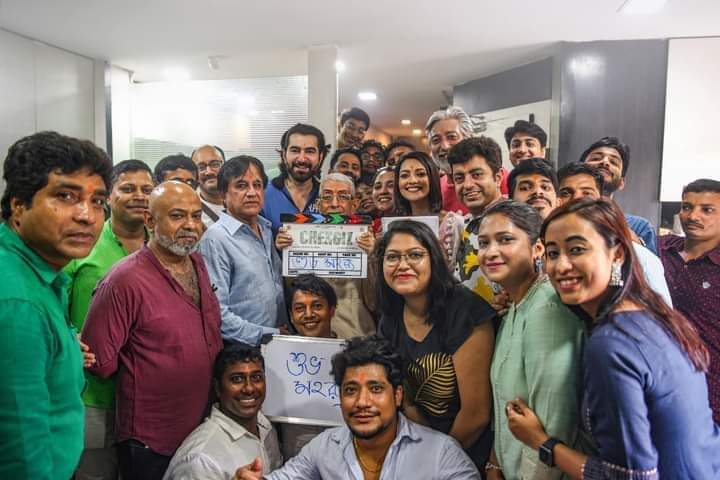 sujankofficial's tweet photo. #Chengiz Bangladeshe asbe??
We are so Exited @jeet30 Da😇
Please reply dio plzzzzzzz🙏🙏

JEET FANS CLUB BARISAL 🇧🇩🇧🇩
@JeetzFilmworks @GRASSROOTENT 
@amitjumrani @gopalmadnani @niraj @anikdhar @susmita_cjee @SomnathKarActor https://t.co/cM2rNvIEFB