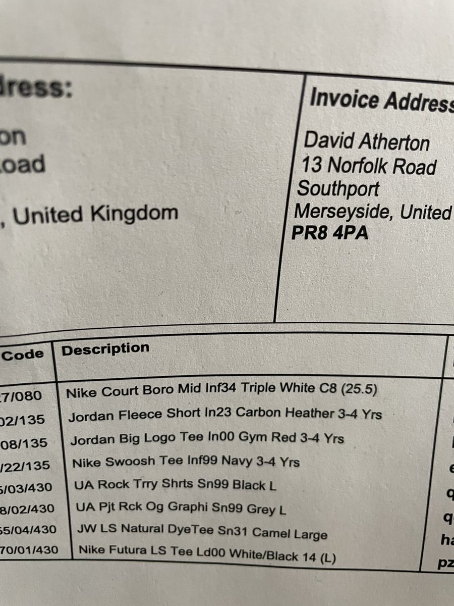 Daif10's tweet photo. @SportsDirect_CS at it again. Do
You just make up your own sizing system? Order size 8 and you send me size 9. Why? https://t.co/C78D8Yguyq