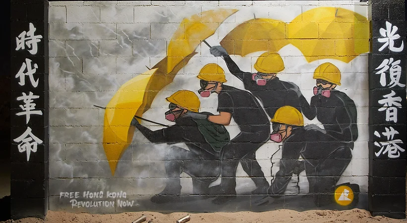 GundamNorthrop's tweet photo. After the sculptures of "Tank Man", "CCP Virus 2", "Recover Hong Kong" mural, & "Hong Kong Revolution", respectable artist Mr. Chen's next masterpiece will be related to the CCP's #ChainedWoman slave. See the original tweet. 👇🏾 https://t.co/TsGihooYgv