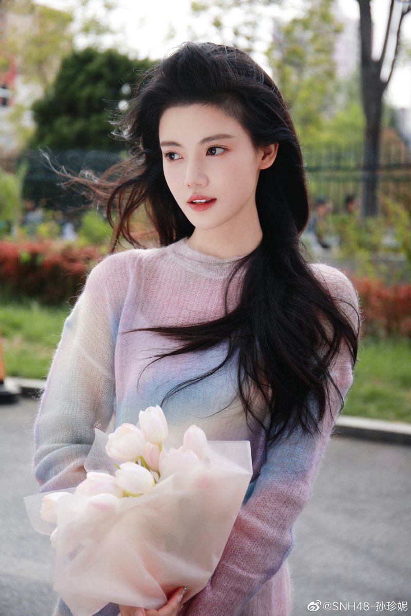 dramaskfan's tweet photo. Novas fotos da #SunZhenNi.
#孙珍妮 #SNH48 #DearMrHeavenlyFox #SoYoung #唐小山赶考记 #TillTheEndOfTheMoon #OutOfTheDream #HerosDream #cdrama #dorama https://t.co/XZCj2OlIqt