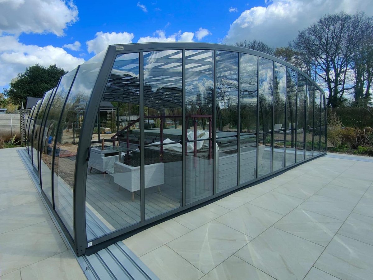 azurepergola's tweet photo. Huge retractable enclosure installed at a beautiful home in Norfolk
π· Retractable Enclosure 9m x9.5m finished in DB703
π https://t.co/PhxcVH9wqp
π§info@azureoutdoorliving.com
π 01362 470770
#azureoutdoorliving #retractablepoolenclosure #swimspaenclosure #poolenclosure https://t.co/DPpy7mbnk9