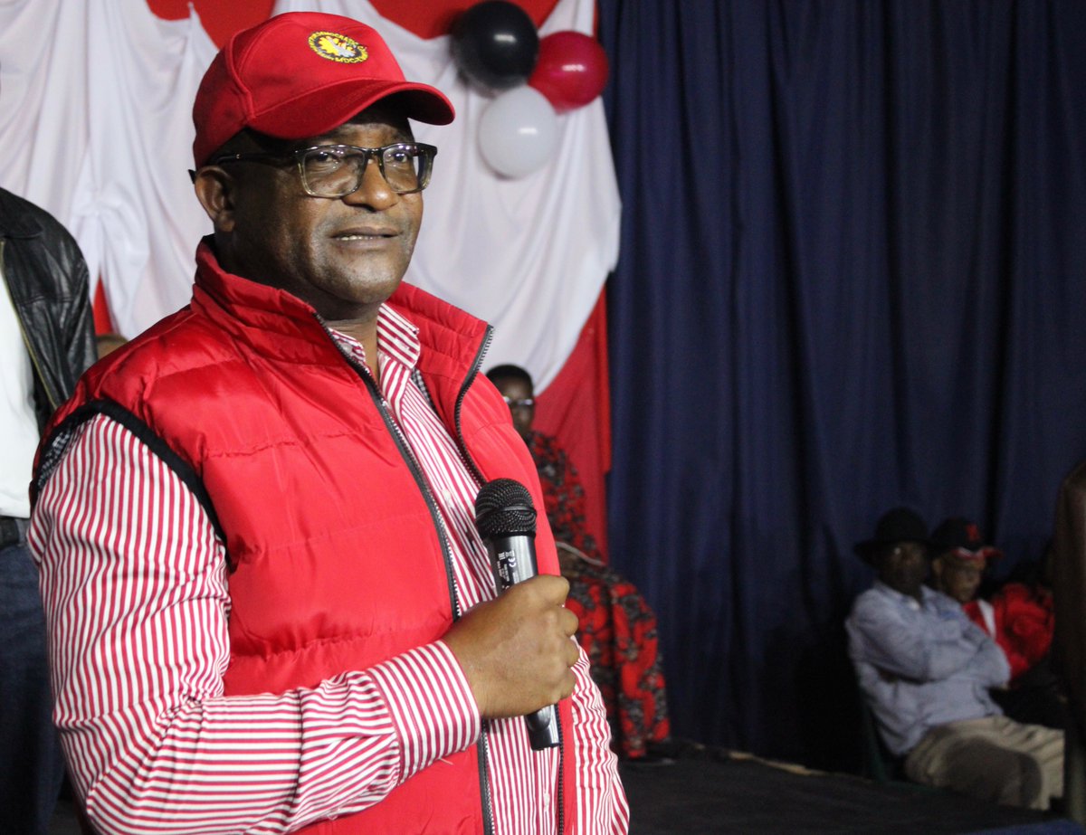 mdc263's tweet photo. #MidlandsSouth Assembly diaries
"We remember those who died for this struggle and for this party to be one day in the highest office and unite our divided nation towards prosperity for all"- President DTM https://t.co/OSEL1U9LZT