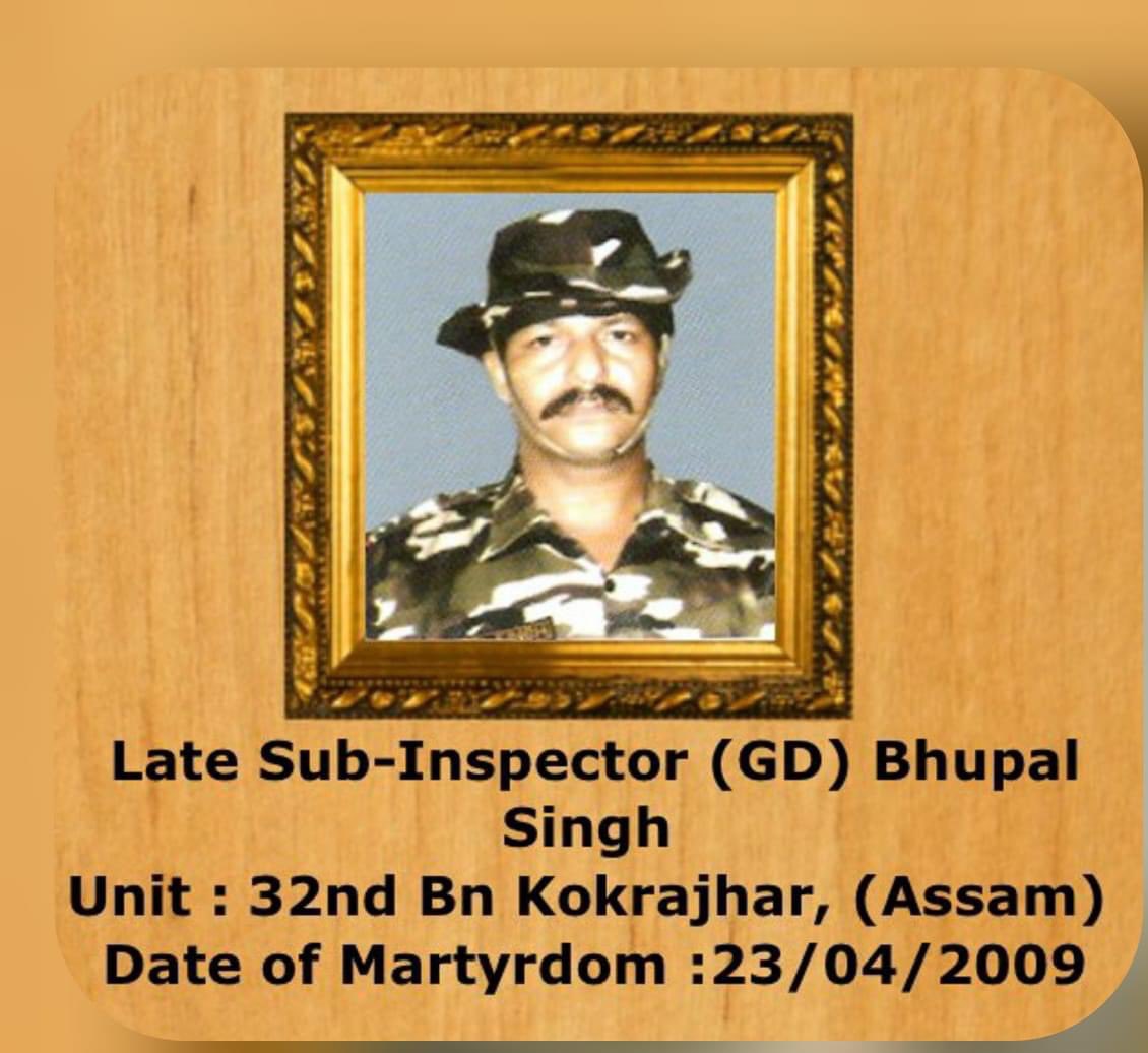 priority_n's tweet photo. He was Decorated with KIRTI CHAKRA for his Gallantry while fighting with terrorists in #Assam on Apr 23,2009
He immortalized himself in process of defending the territories.
Homage to
SUB INSPECTOR/GD BHUPAL SINGH #32BN of @SSB_INDIA
on his Balidan Diwas today.
#KnowYourHeroes https://t.co/SmBDl45KkO