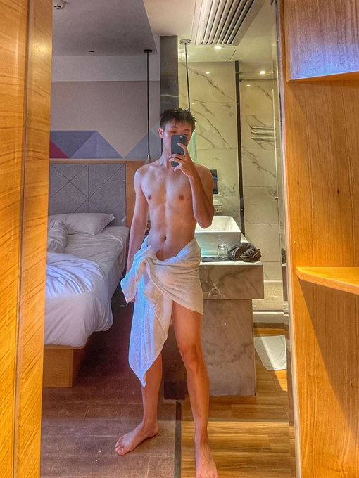 FuYFwsKaIAE-Kfn?format=jpg&name=small