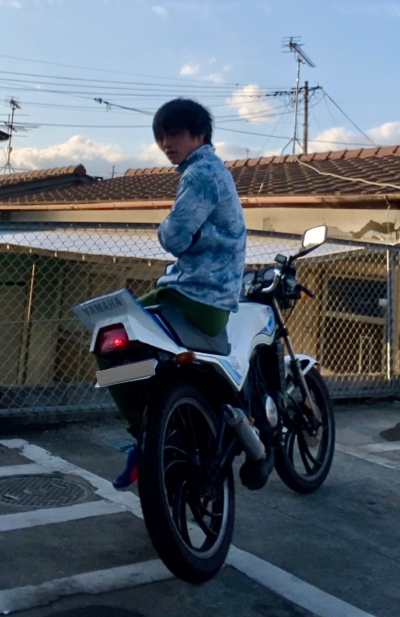 gz570's tweet photo. #モトチャンプ愛車館
#RZ50
#5R2
一部のパーツが250用と発見できた人は凄い https://t.co/3CmpQpLqBd