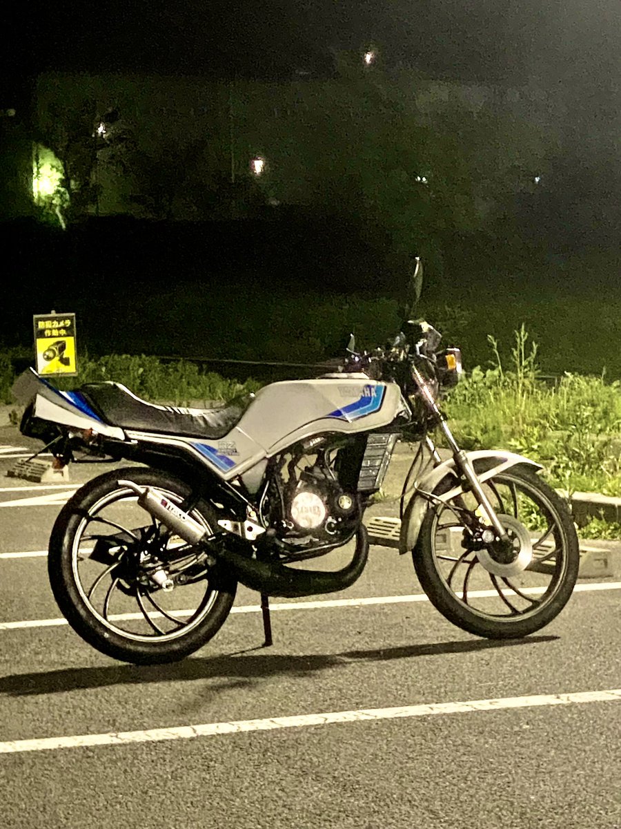 gz570's tweet photo. #モトチャンプ愛車館
#RZ50
#5R2
一部のパーツが250用と発見できた人は凄い https://t.co/3CmpQpLqBd