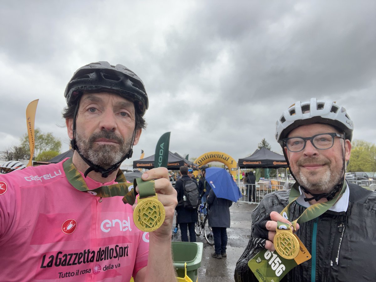 BartBarnard's tweet photo. Gisteren fietst ik samen met @talkotalko Luik-Bastenaken-Luik. Zware maar prachtige tocht. Jammer van de regen de laatste twee uur. https://t.co/UFk50D6up4