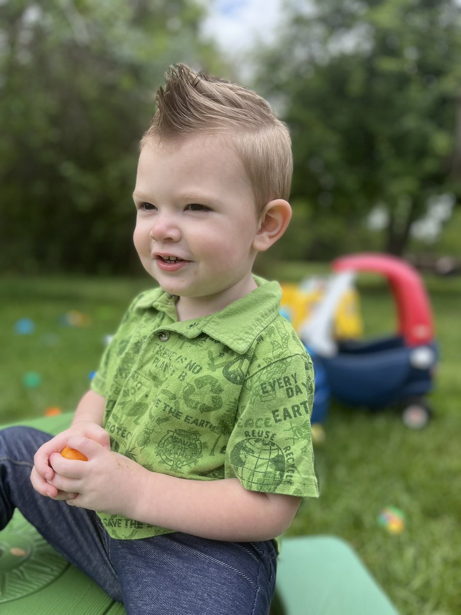 Amanda_Face101's tweet photo. Happy #EarthDay from my little vegan guy and his bestest friend 💚🌏 https://t.co/wFR2m9D0qN