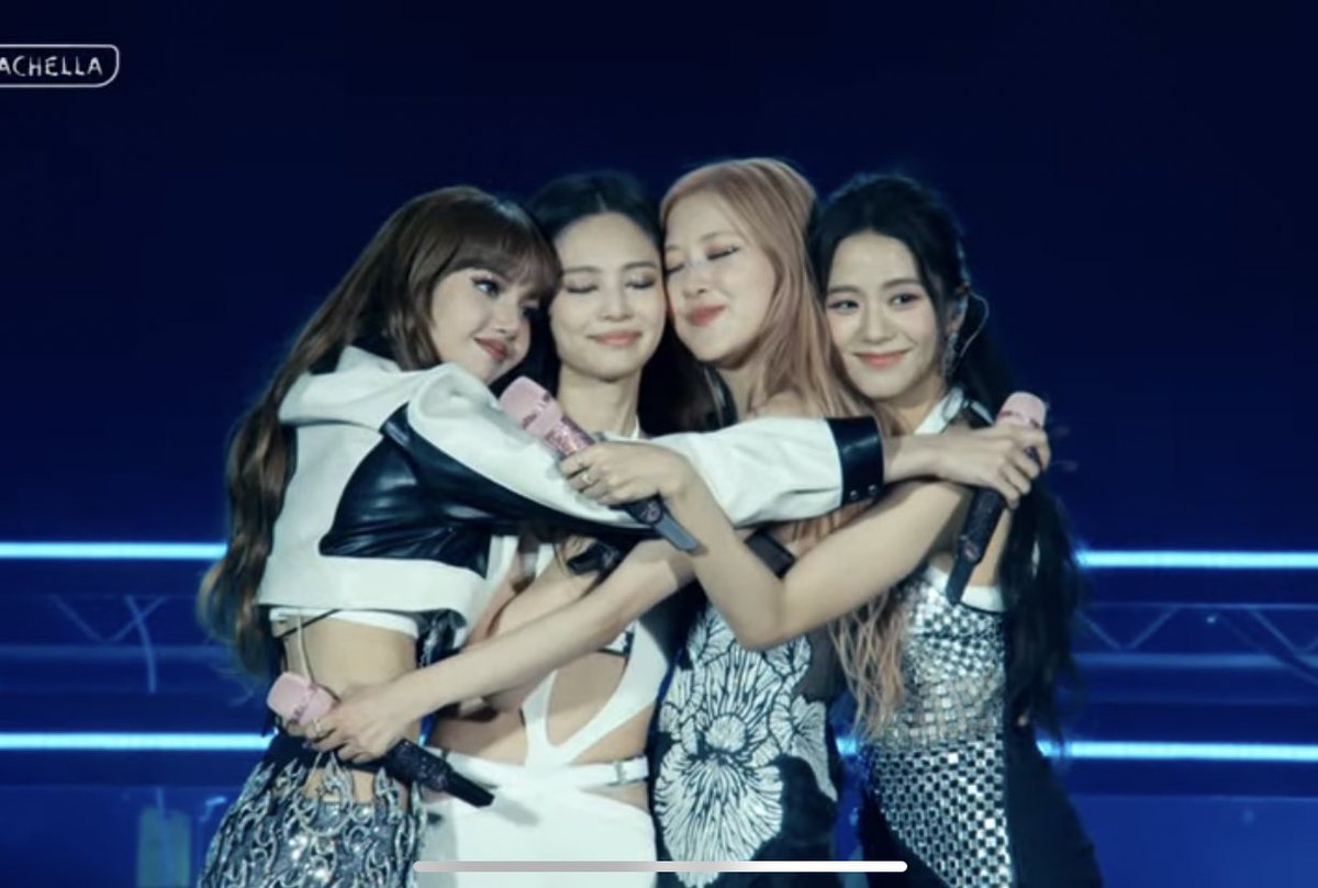 BBU_BLACKPINK's tweet image. our pinks, we are so proud of you!

PINKCHELLA IN YOUR AREA
#BLACKPINKxCoachella
#PINKCHELLA @BLACKPINK