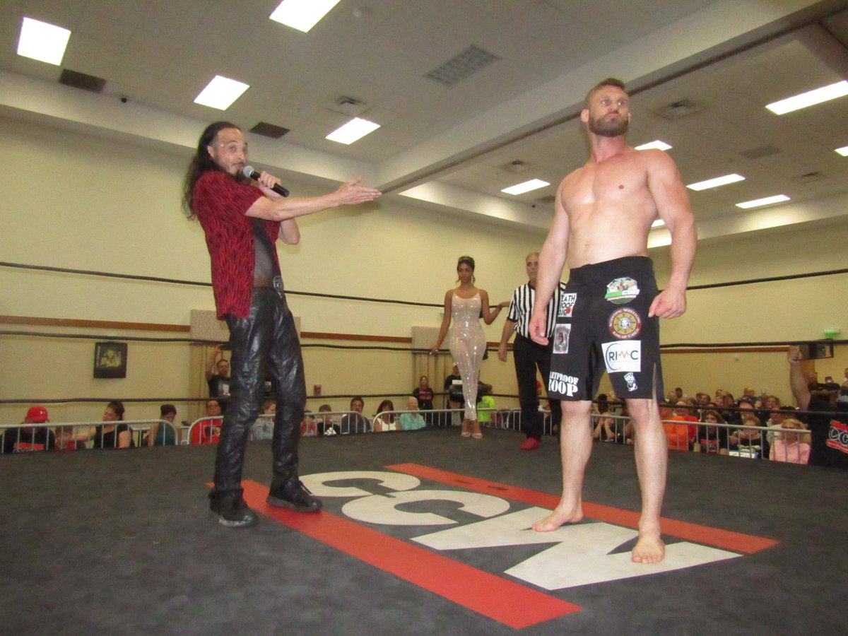 jimmyv3's tweet photo. Lew Spectre introduced his latest tough guy find - combat sports fighter turned pro wrestler @BigTroop22 @CCWAliveTV's 19th anniversary show in Port St. Lucie, Florida.
CCW has a training center in (South Florida) Pompano, led by WWE alum @gangrel13 Dave Heath & Alex Chamberlain. https://t.co/KYpz1C2R4M